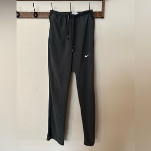 Nike Joggers - Men’s Small